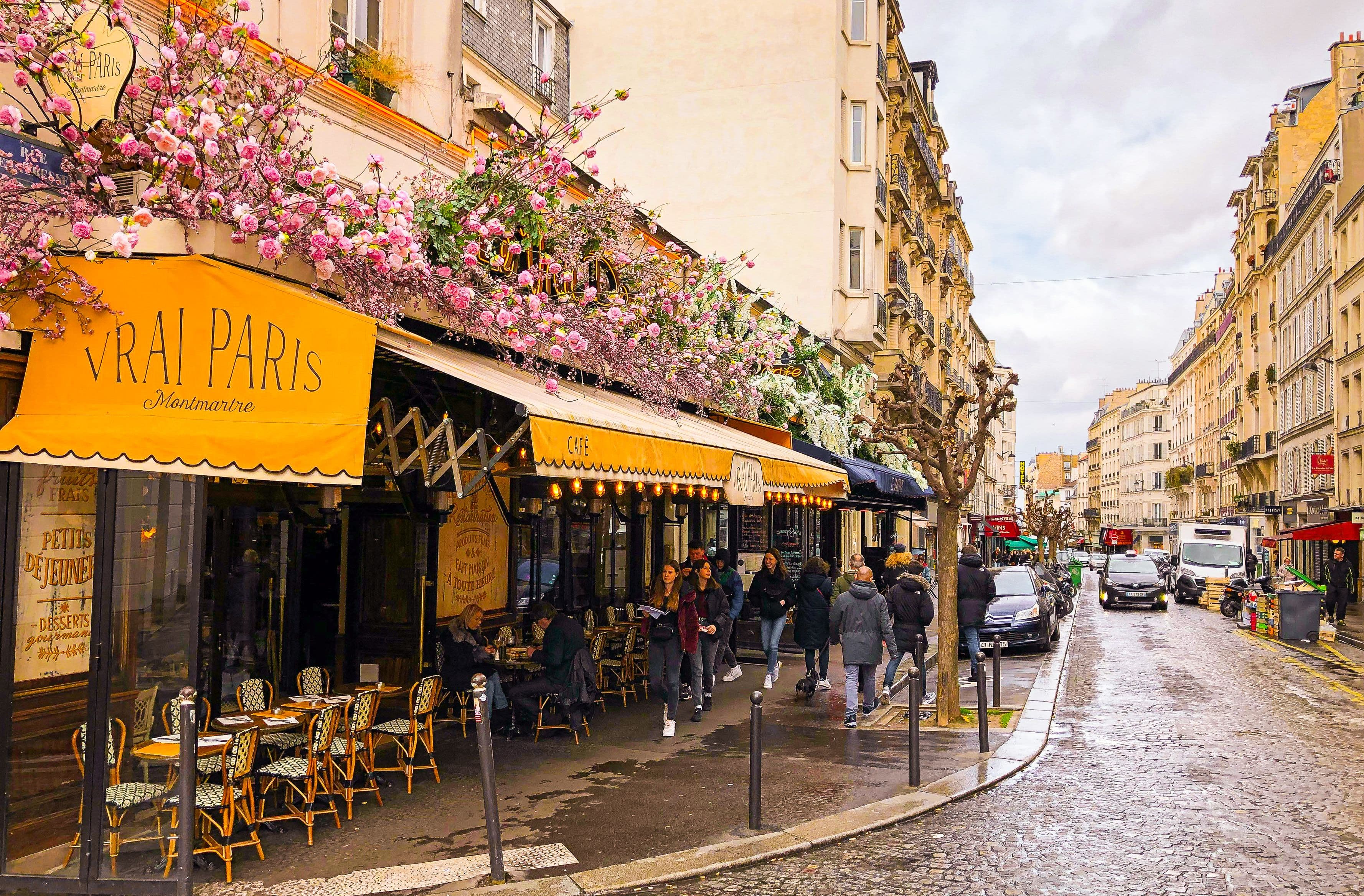Paris street and restaurant