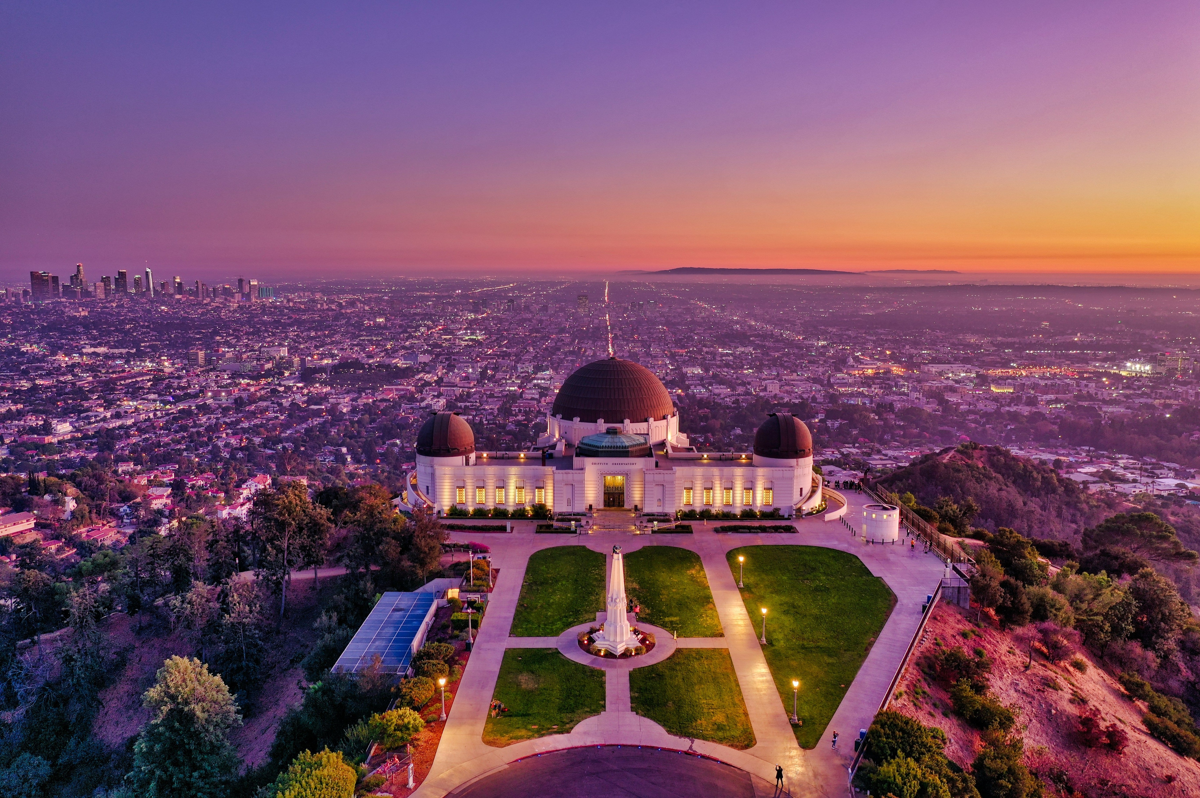 Aerial view of Los Angeles at dusk